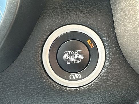 Certified 2020 RAM 1500 Laramie image 20