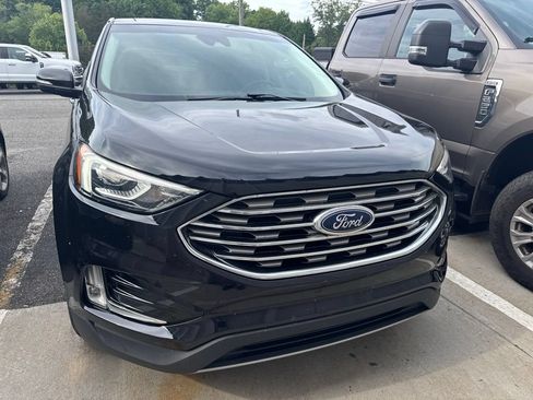 Used 2019 Ford Edge SEL w/ Equipment Group 201A FWD image 2