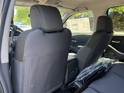 New 2026 Nissan Frontier SV AWD/4WD image 16