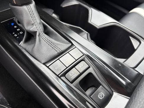 Certified 2025 Toyota Camry SE FWD image 22