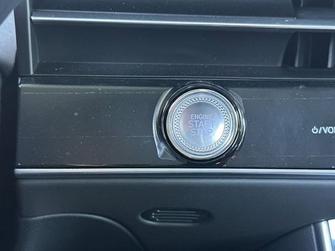 New 2026 Genesis GV70 2.5T Select image 23