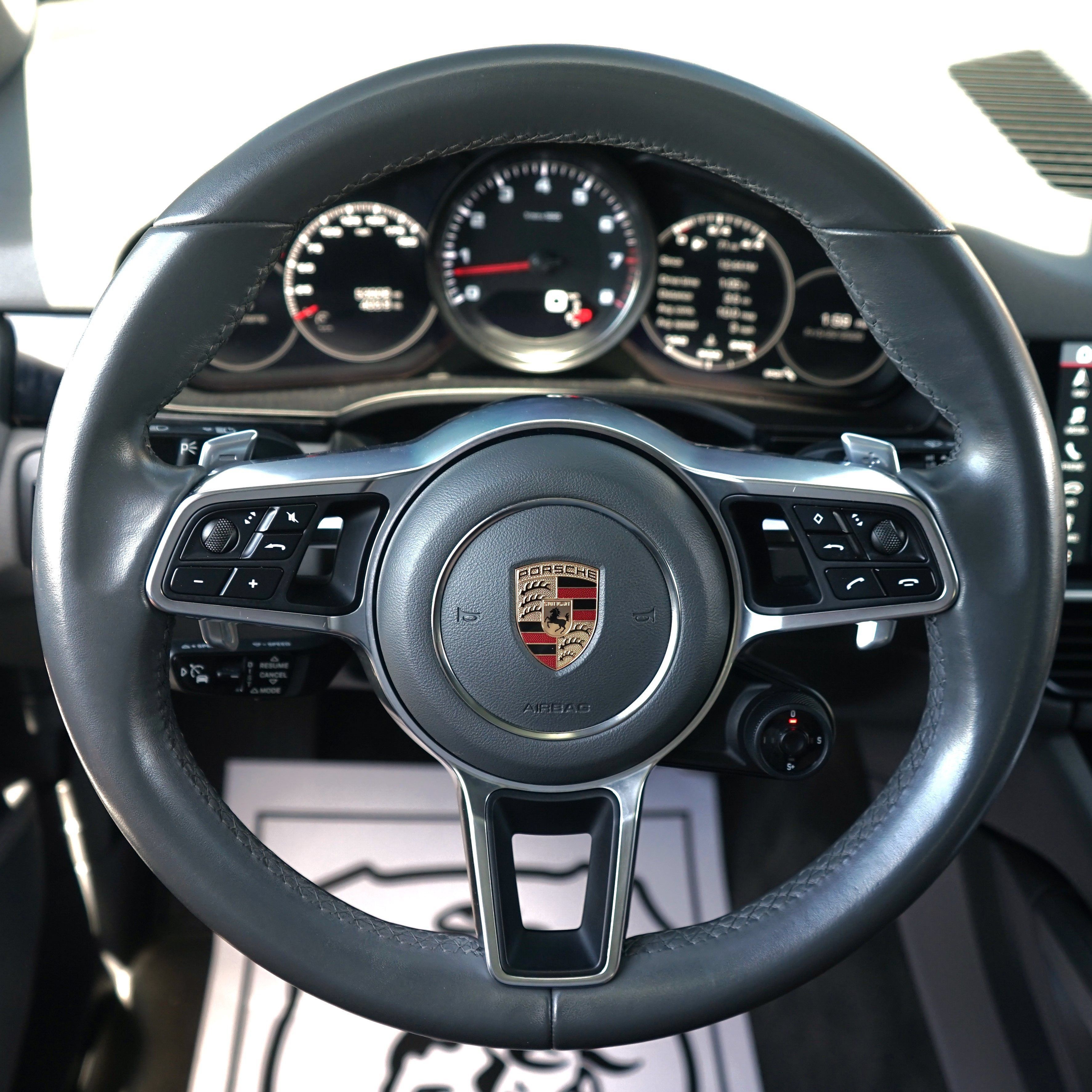 Used 2020 Porsche Cayenne S AWD/4WD image 18