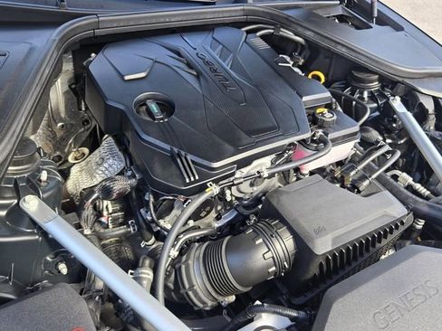 Certified 2023 Genesis G80 2.5T image 17