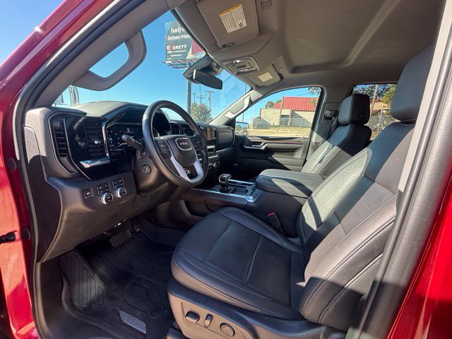 Used 2024 GMC Sierra 1500 SLT w/ SLT Premium Plus Package AWD/4WD image 11
