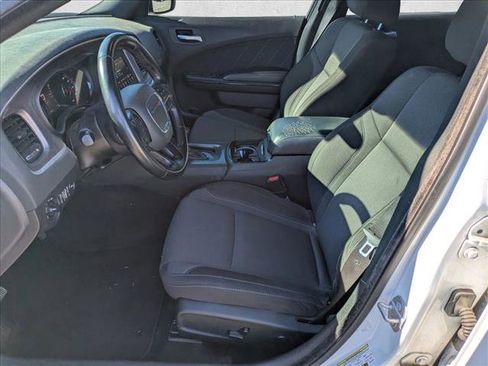 Used 2022 Dodge Charger SXT w/ Blacktop Package image 7
