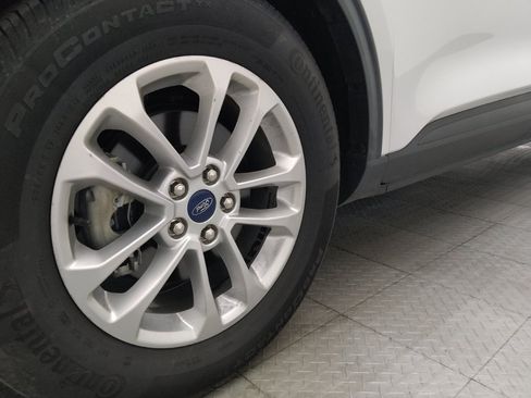 Used 2020 Ford Escape SE FWD image 31