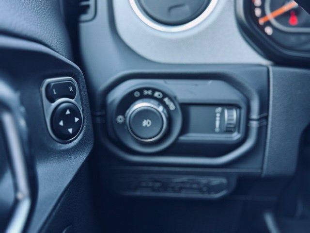 New 2025 Jeep Wrangler Unlimited Sahara AWD/4WD image 26