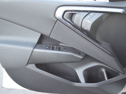 Used 2025 BMW X3 xDrive30i w/ Premium Package image 13