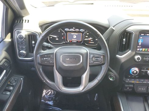 Certified 2023 GMC Sierra 2500 Denali w/ Denali Black Diamond Edition image 18