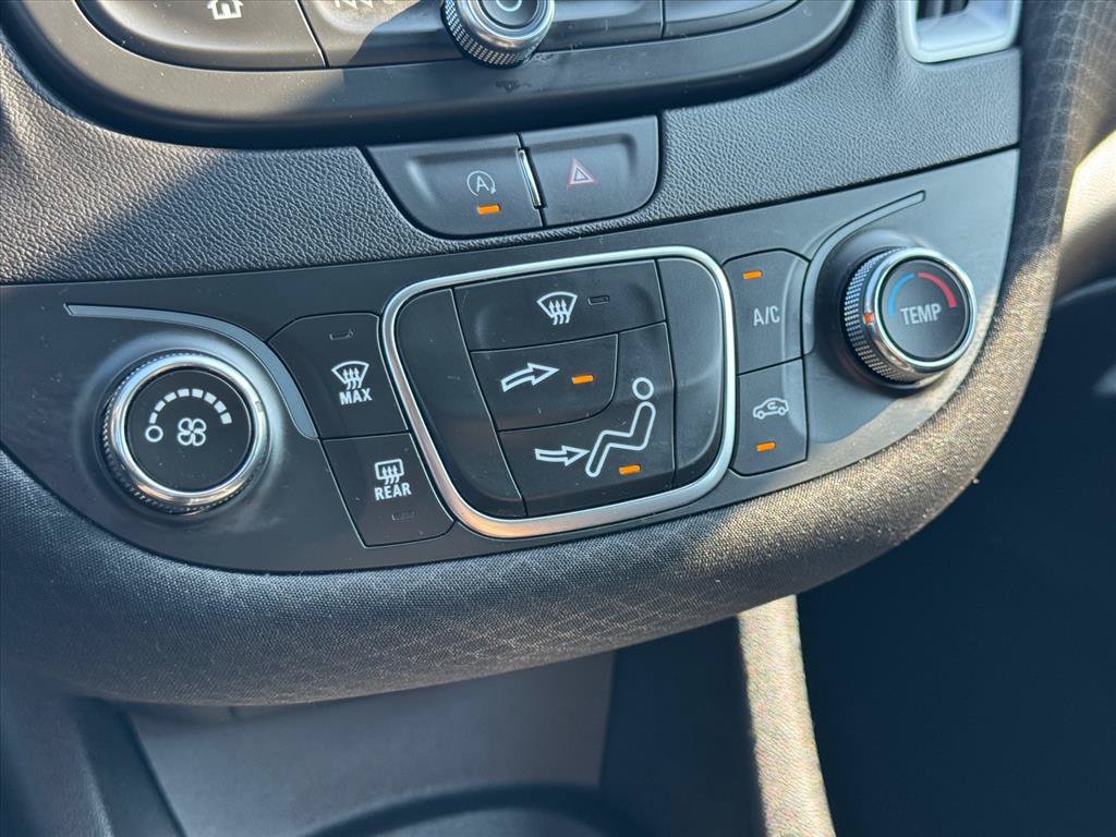 Used 2025 Chevrolet Malibu RS FWD image 21