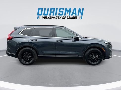 Used 2025 Honda CR-V Sport image 9