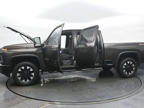 Used 2020 Chevrolet Silverado 2500 Custom w/ Custom Value Package image 55