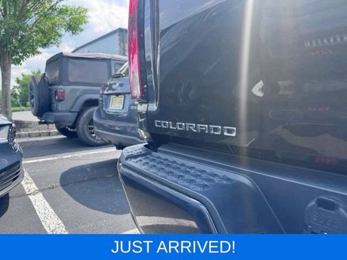 Certified 2023 Chevrolet Colorado Z71 w/ Z71 Convenience Package 2 AWD/4WD image 7