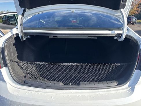 Used 2020 Hyundai Elantra ECO image 12