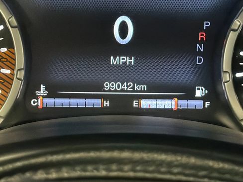 Used 2020 Jeep Renegade Trailhawk w/ Premium Leather Group AWD/4WD image 11