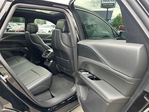 Used 2024 Cadillac Lyriq Luxury image 14