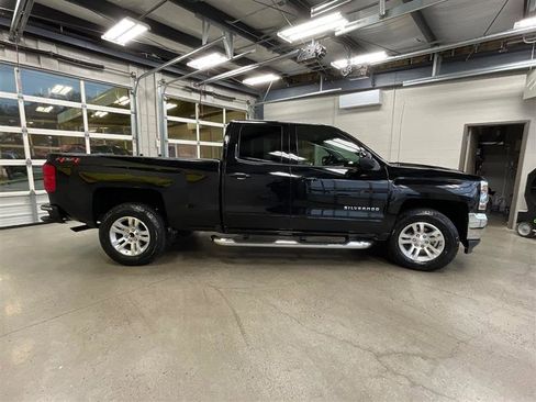Used 2018 Chevrolet Silverado 1500 LT w/ All Star Edition image 6