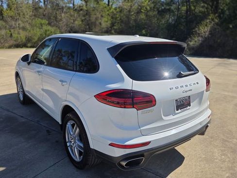 Used 2017 Porsche Cayenne Platinum Edition AWD/4WD image 3