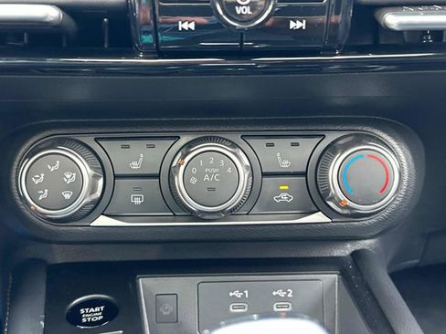 New 2025 Nissan Kicks SV w/ SV Premium Package image 17