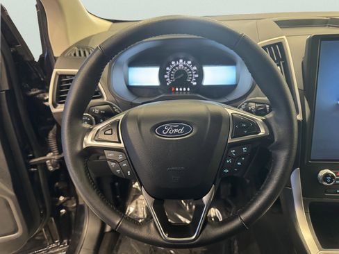 Certified 2024 Ford Edge SEL image 19