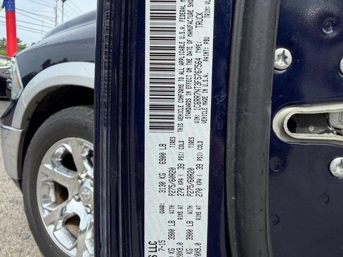 Used 2015 RAM 1500 Laramie w/ Convenience Group AWD/4WD image 16