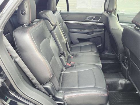 Used 2018 Ford Explorer Sport AWD/4WD image 16