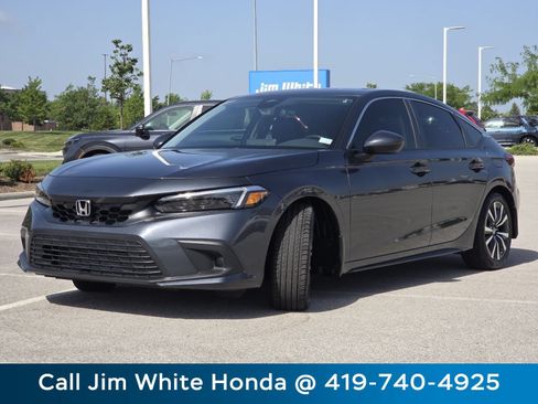 Used 2024 Honda Civic EX-L image 11