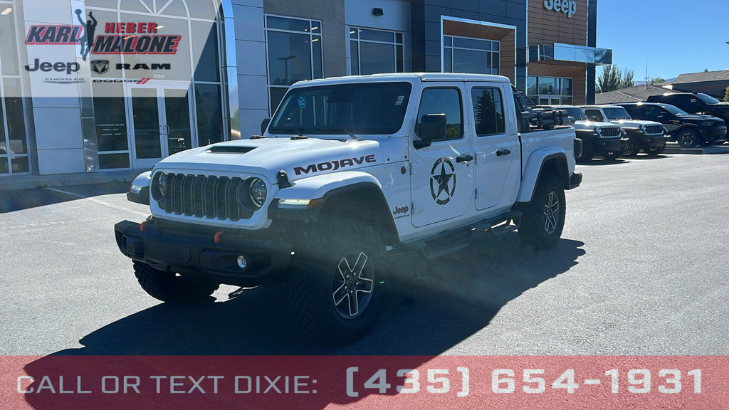 Used 2026 Jeep Gladiator Mojave AWD/4WD image 1