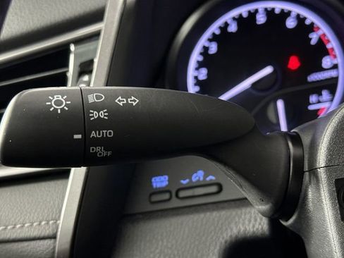 Used 2024 Toyota Camry SE image 23