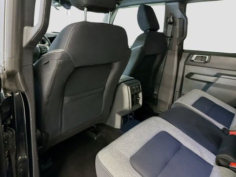 Used 2025 Ford Bronco Big Bend AWD/4WD image 28