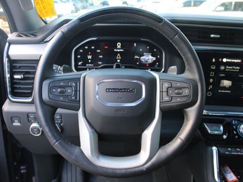 Used 2024 GMC Sierra 1500 Denali image 17