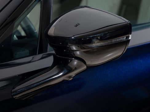 Used 2025 Aston Martin DBX 707 image 45