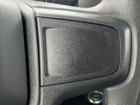 Used 2025 Chevrolet Silverado 1500 Custom image 21