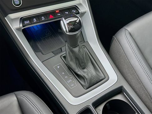 Used 2021 Audi Q3 2.0T Premium Plus w/ Premium Plus Package image 18