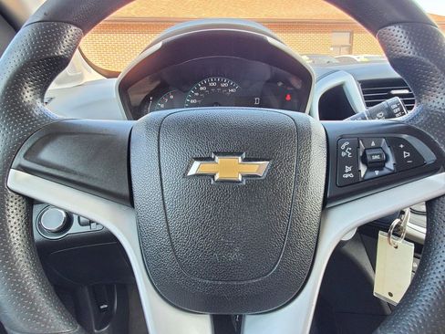 Used 2017 Chevrolet Sonic LT FWD image 13
