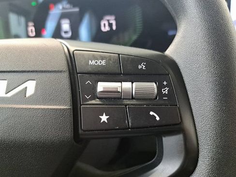 Used 2025 Kia K4 FWD image 18