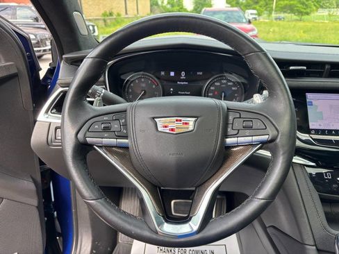Used 2023 Cadillac XT6 Sport w/ Platinum Package AWD/4WD image 17
