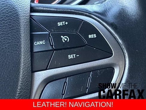 Used 2019 Jeep Cherokee Limited AWD/4WD image 30