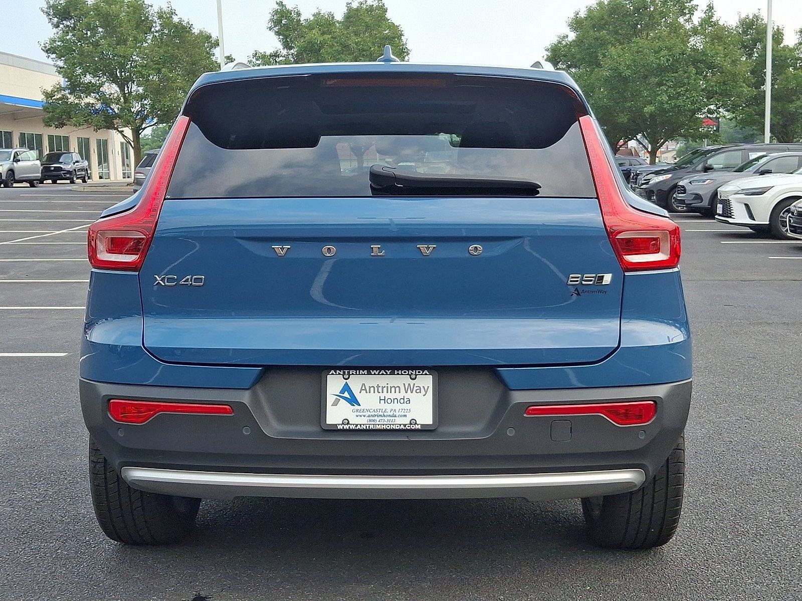 Used 2023 Volvo XC40 B5 Ultimate w/ Protection Package Premier AWD/4WD image 5