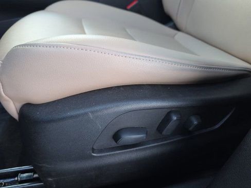 Certified 2024 Cadillac XT4 Luxury w/ Cold Weather Package image 29