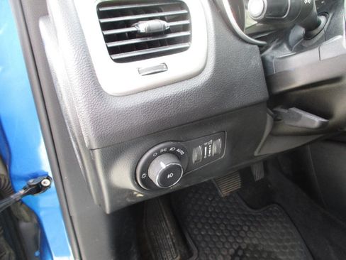 Used 2018 Jeep Compass Latitude w/ Popular Equipment Group image 17