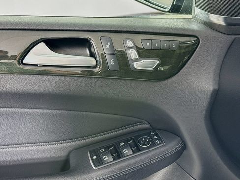Used 2018 Mercedes-Benz GLE 350 4MATIC image 19