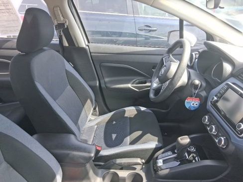 Used 2025 Nissan Versa SV image 19