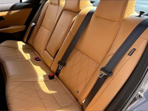 Certified 2024 Nissan Sentra SV w/ SV Premium Package FWD image 19