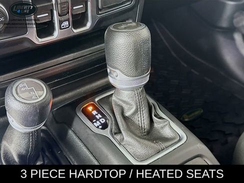 Used 2021 Jeep Wrangler Unlimited Sport image 17