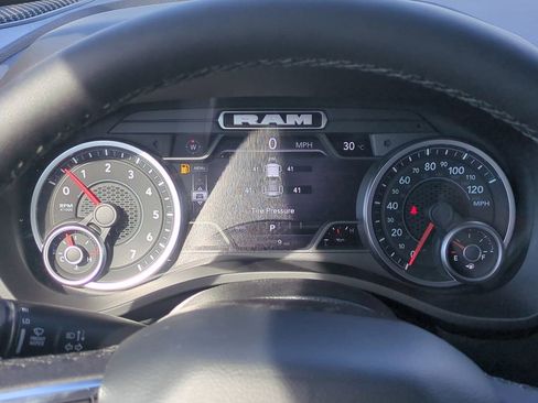 New 2026 RAM 1500 4x4 Crew Cab image 28