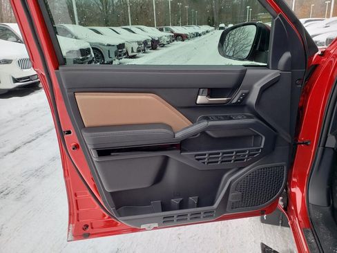 Used 2025 Toyota 4Runner Limited image 10