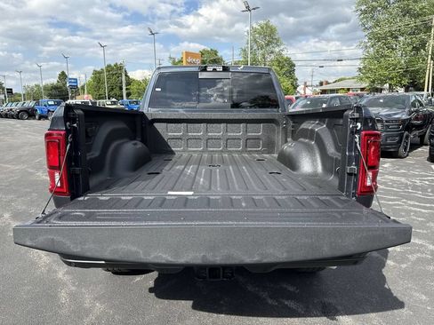 New 2026 RAM 2500 Laramie w/ Night Edition AWD/4WD image 17