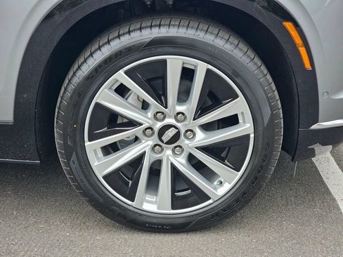 New 2027 Cadillac Vistiq Luxury AWD/4WD image 9