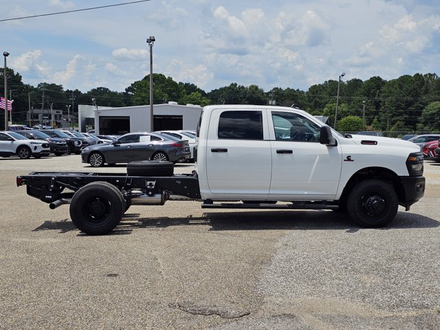 New 2026 RAM 3500 Tradesman AWD/4WD image 22